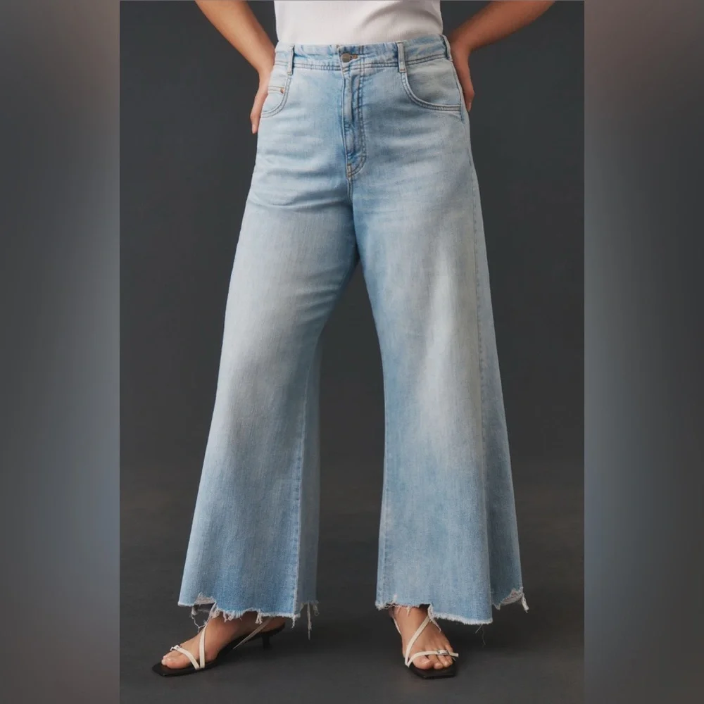 Pulcro Adi Regenerative Cotton Mid-Rise Flare Jeans - Picture 2 of 7